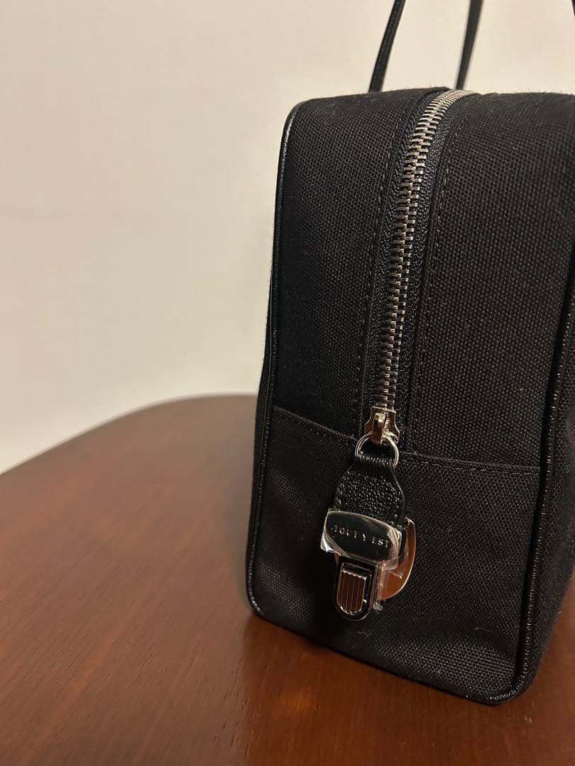 TOUT Y EST Sac Loquet Toile ハンドバッグ【新品】