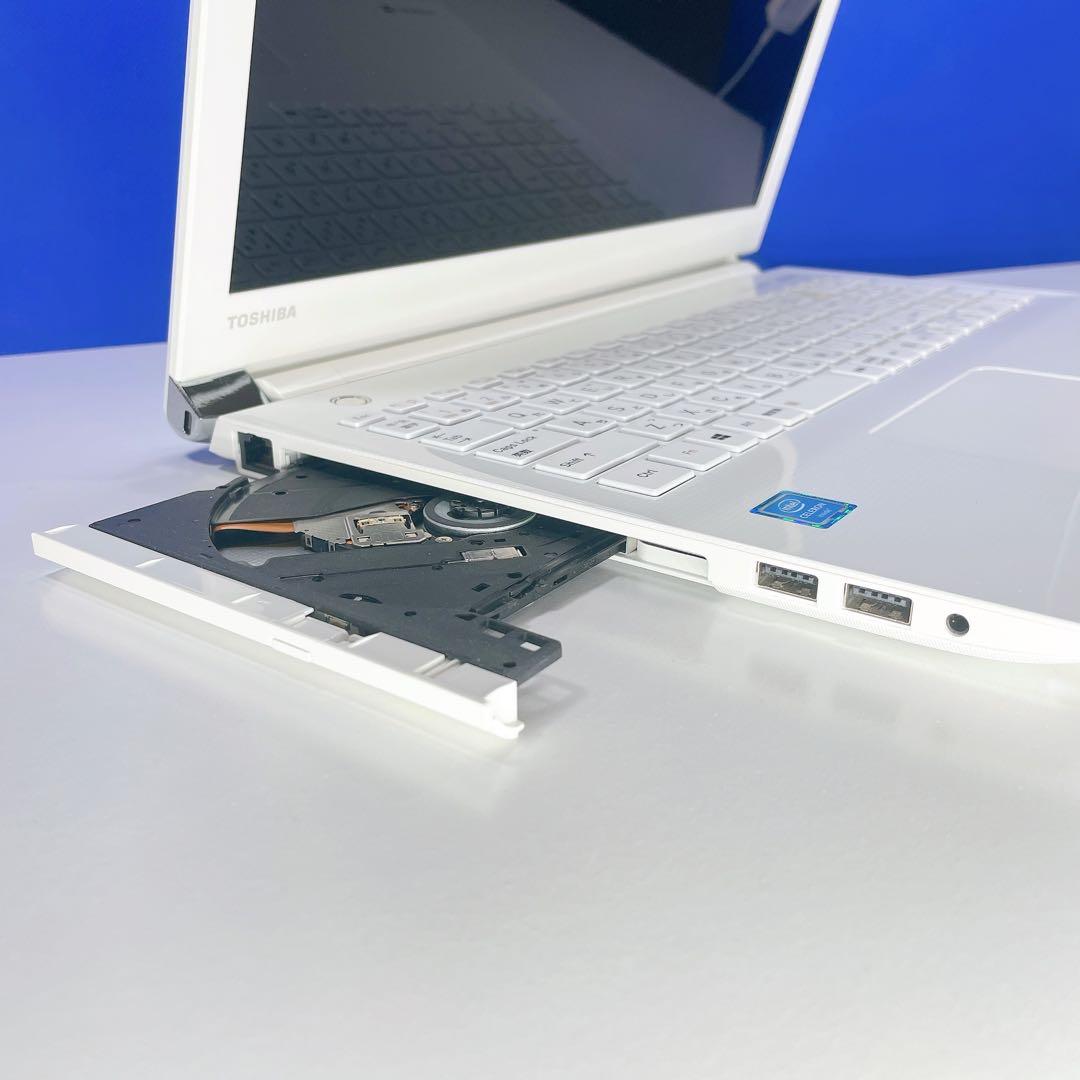 設定済✨快速SSD✨Windows11✨ホワイト✨東芝ノートパソコンカメラ薄型
