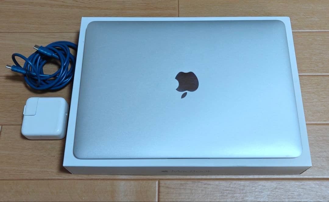 MacBook Retina 12インチ 2015年モデル 充電器、箱付き