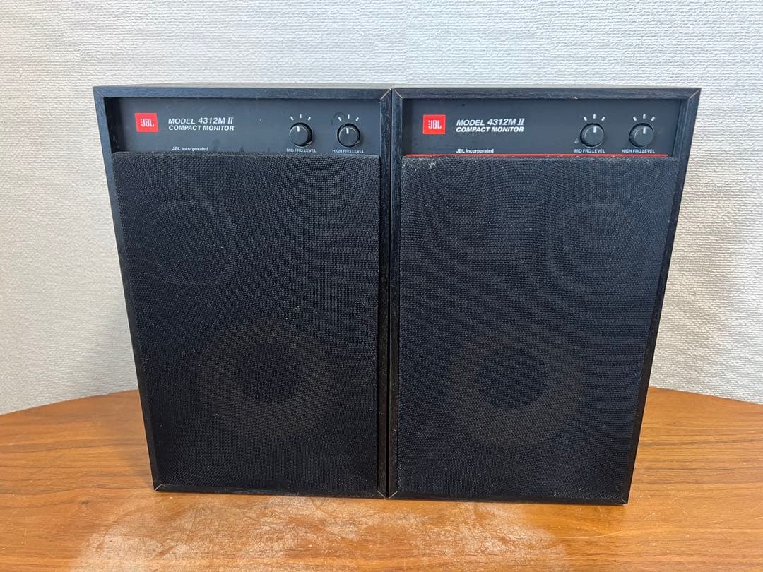 ル*イ様 中古　美品　JBL 4312MⅡ COMPACT MONITOR