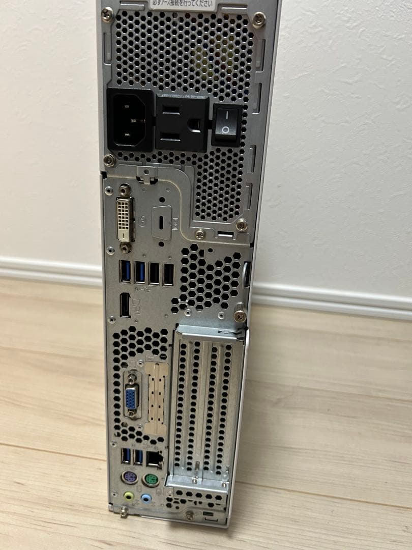 Fujitsu ESPRIMO デスクトップPC D588/CX