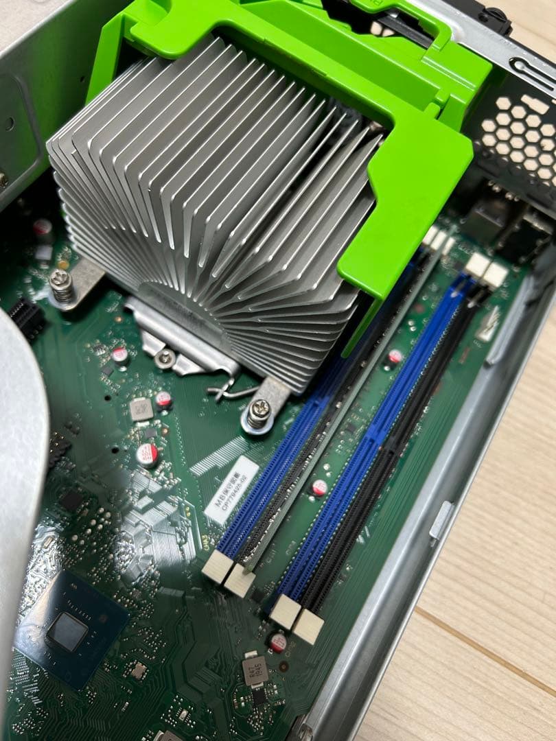 Fujitsu ESPRIMO デスクトップPC D588/CX