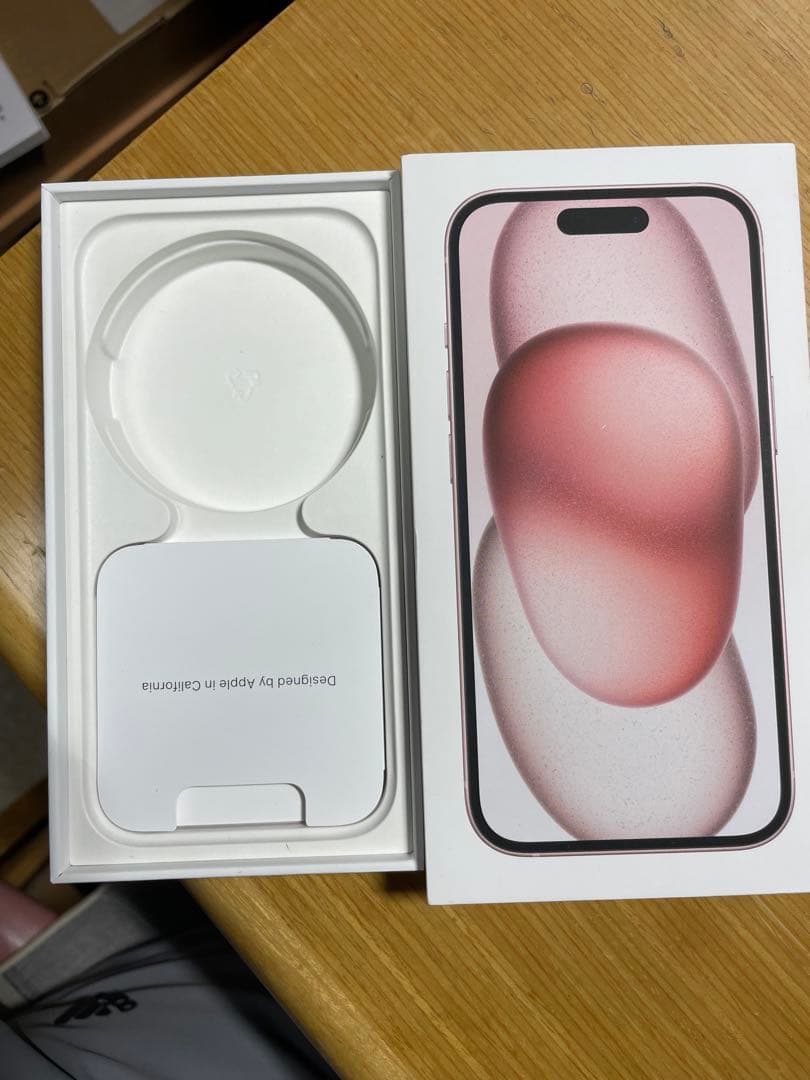iphone 15 128 gb ピンク　完動品　AppleCare付き