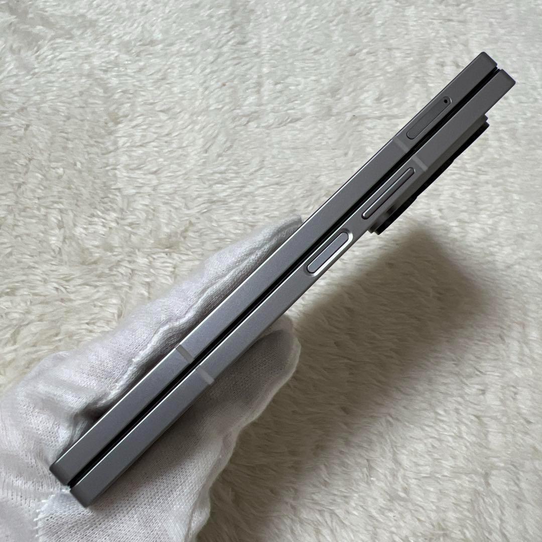 Galaxy Z Fold6 1TB シルバーシャドウ h37