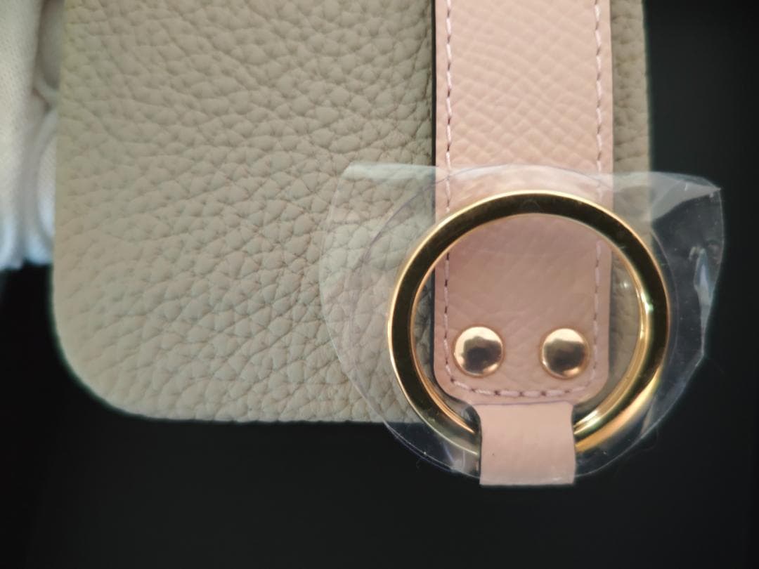 ボナベンチュラ スマホケース iphone17 ハンドル付き 最高級レザー 本革