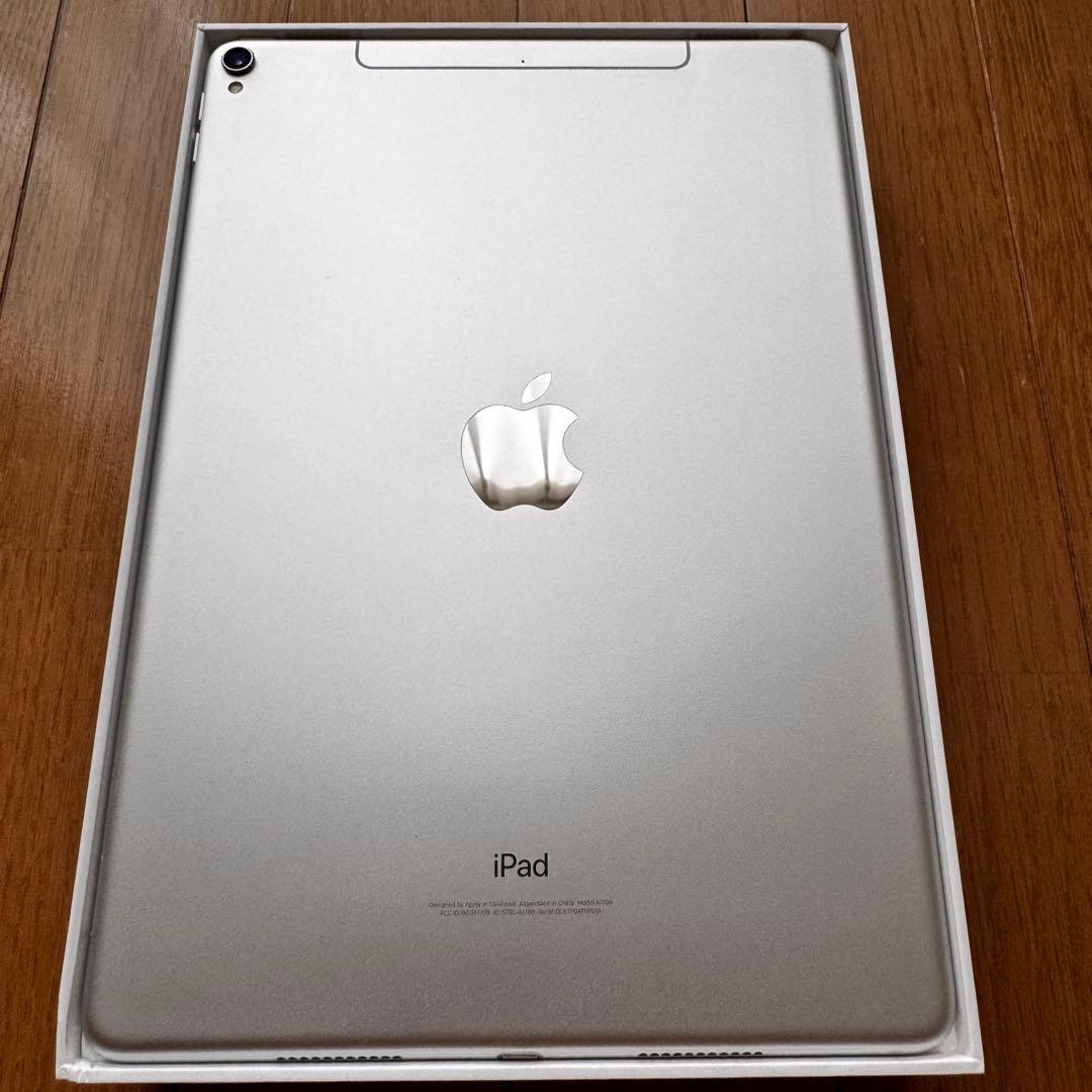 【箱・付属品完備】iPad Pro 10.5インチ 256GB SIMフリー