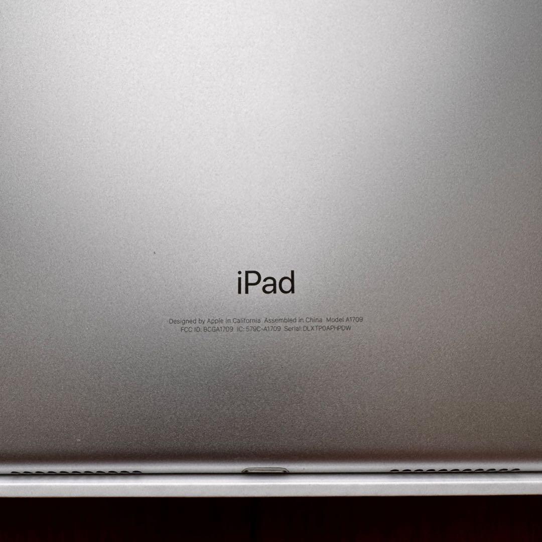 【箱・付属品完備】iPad Pro 10.5インチ 256GB SIMフリー