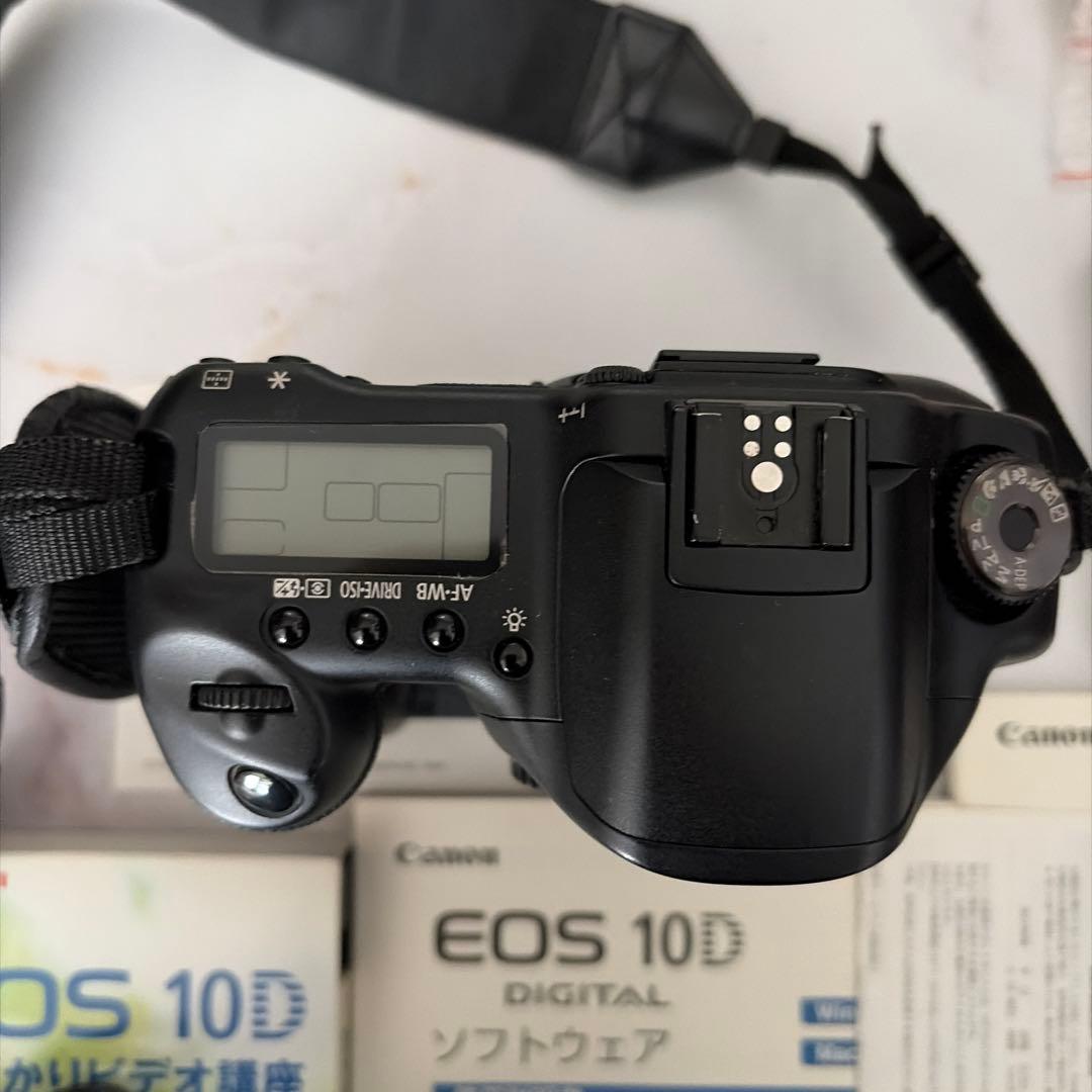Canon EOS 10D デジタル一眼レフカメラ（グリップ付き）