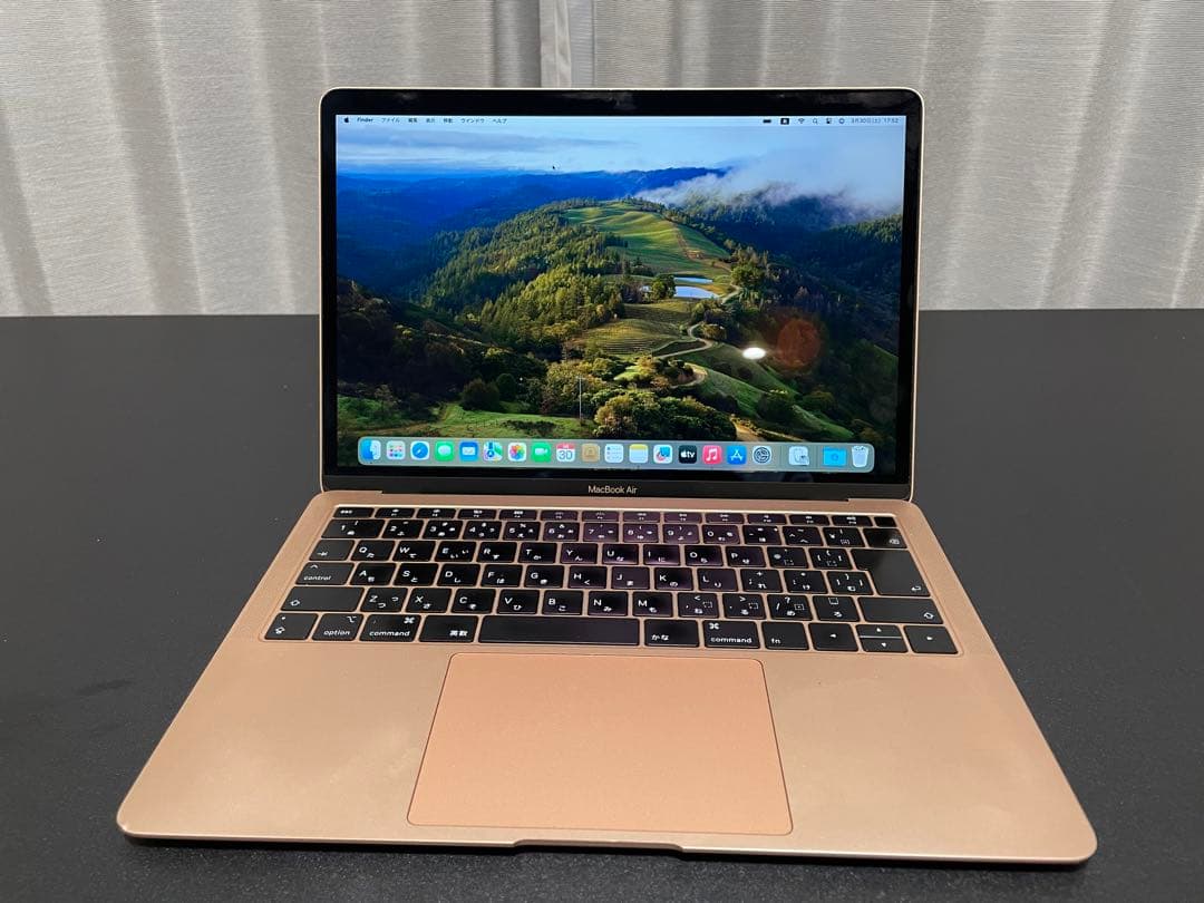 MacBook Air 13インチ　Apple