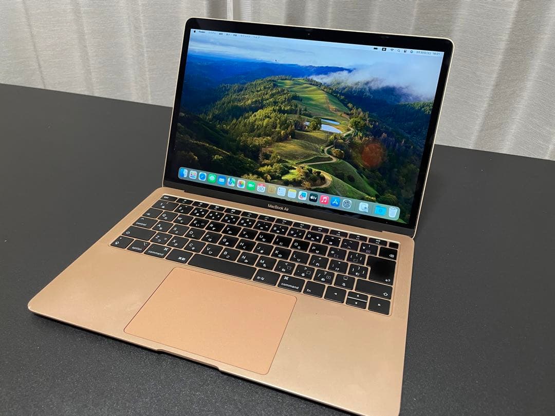 MacBook Air 13インチ　Apple