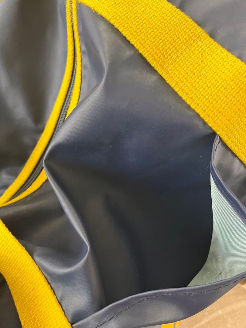 アディダス　スクバ　ボストンバック