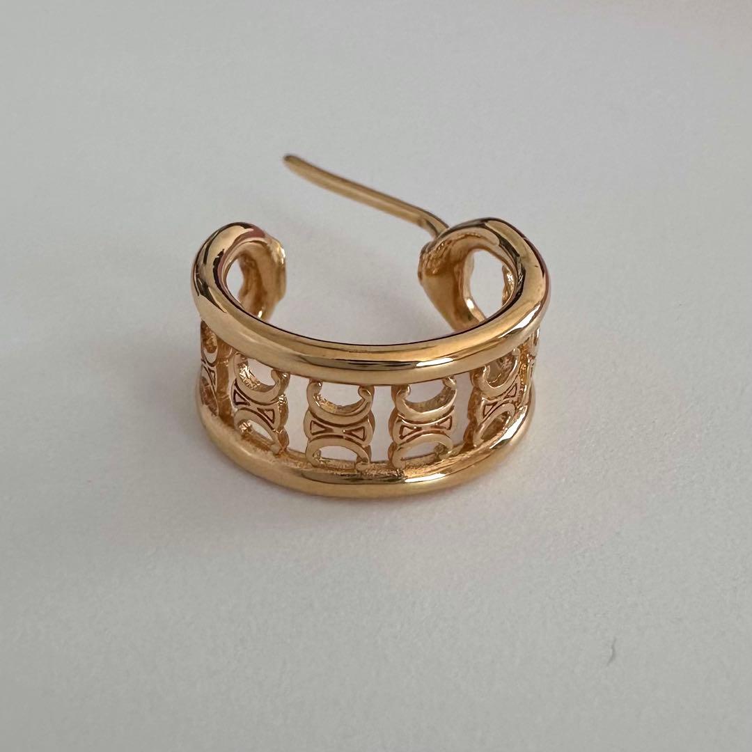 CELINE セリーヌ　トリオンフ　マルチフープ　フィニッシュ　ブラス　片耳のみ