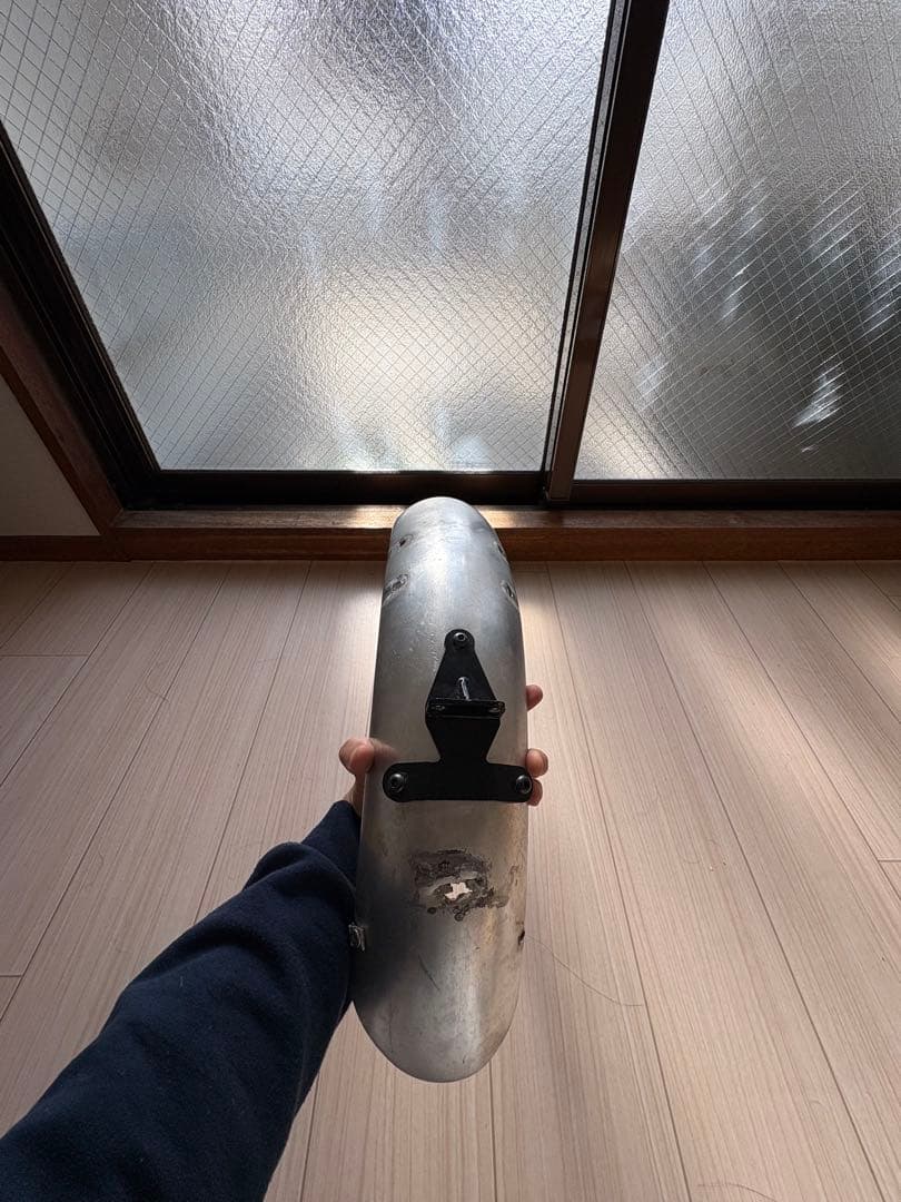 sr400 アップフェンダー