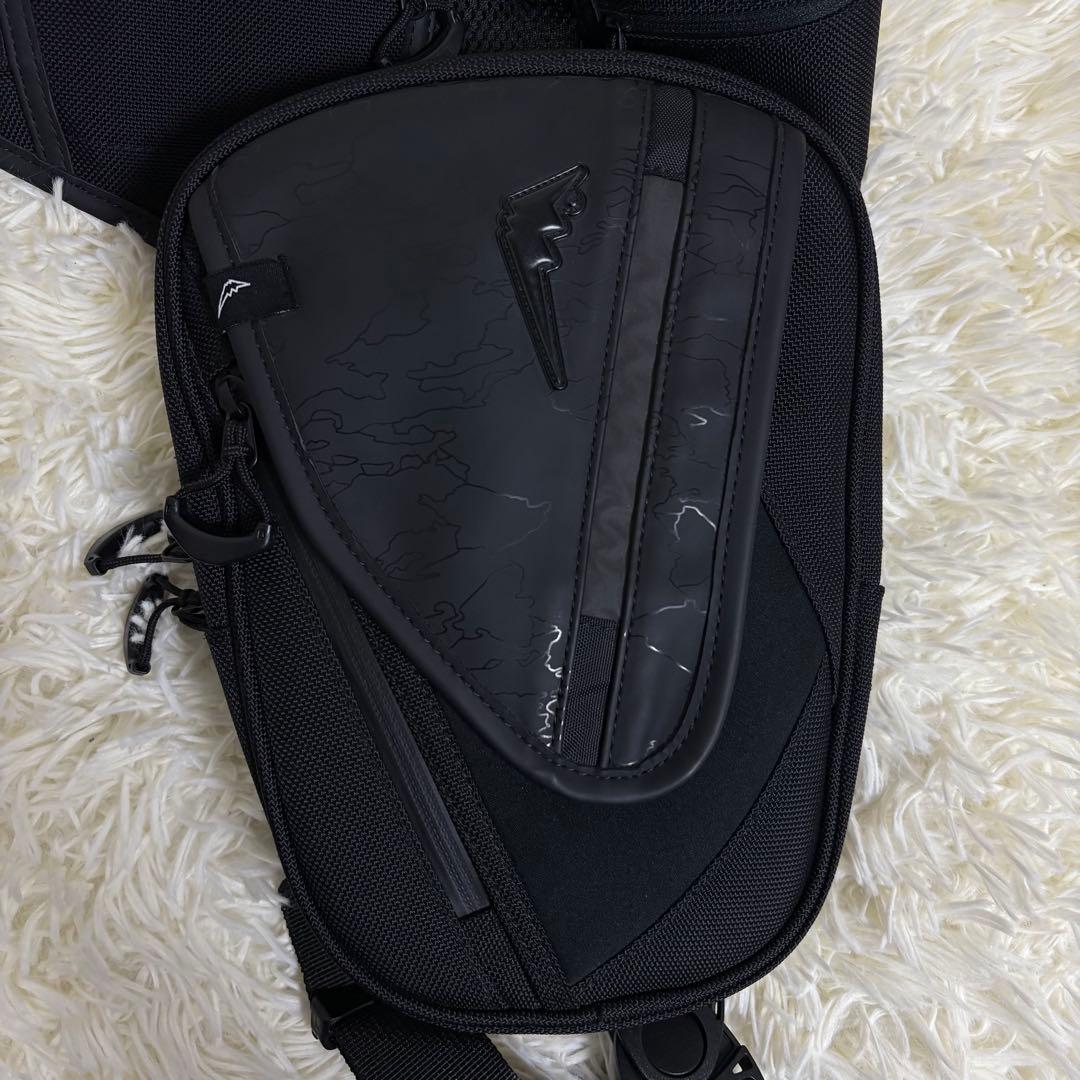 【極美品】クシタニ レッグバッグ ブラックアウト