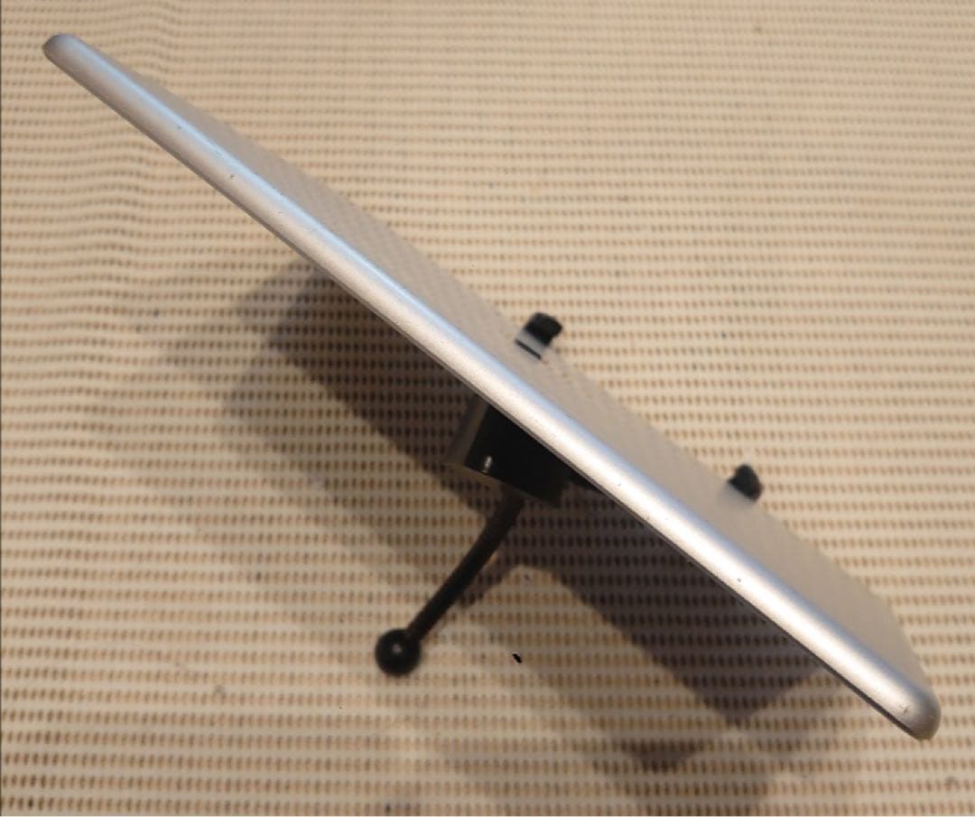 完動品液晶無傷iPad第5世代(A1822)本体32GB送料込VVWZZ