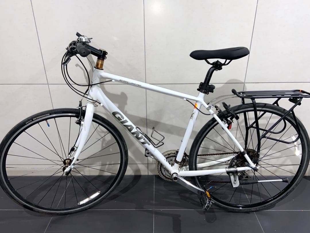 GIANT escape R3クロスバイク　ジャイアント　エスケープrx3自転車