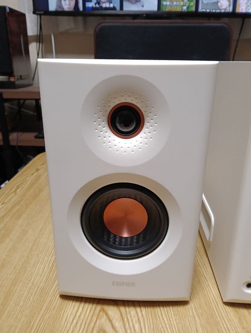 新品同様 EDIFIER AR5 ホワイト スピーカー