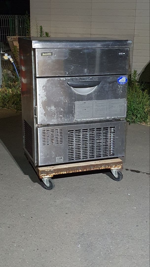 三洋全自動製氷機　SIM-S48A