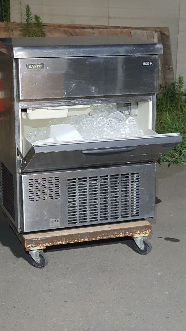 三洋全自動製氷機　SIM-S48A