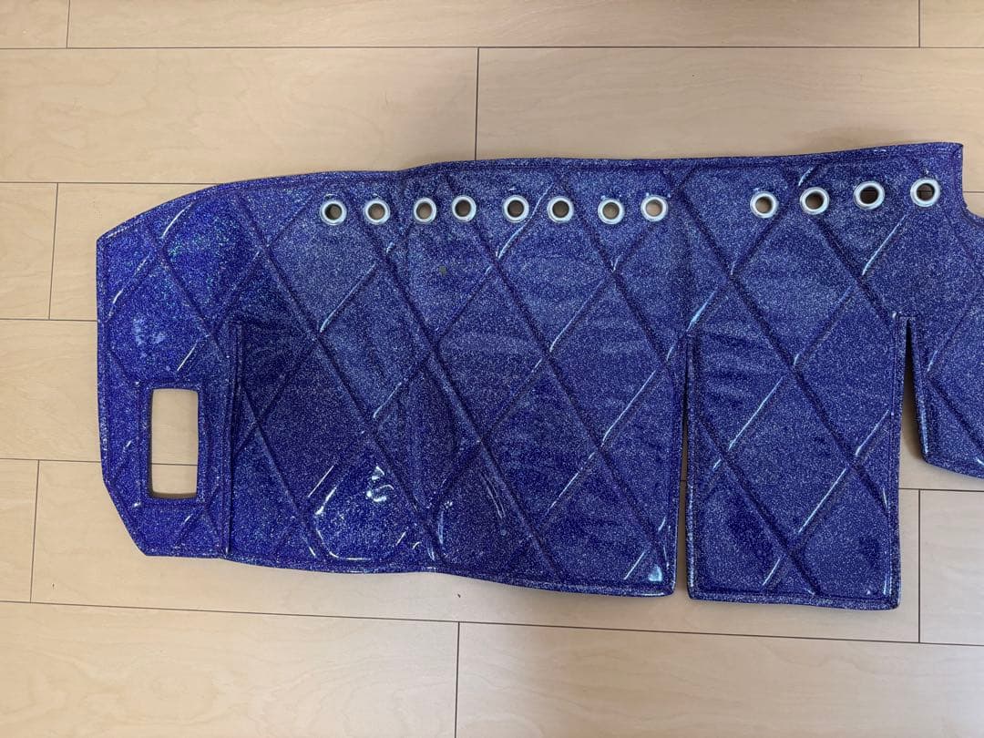 ダッシュマット　紫色　令和5年いすゞ4t フォワード