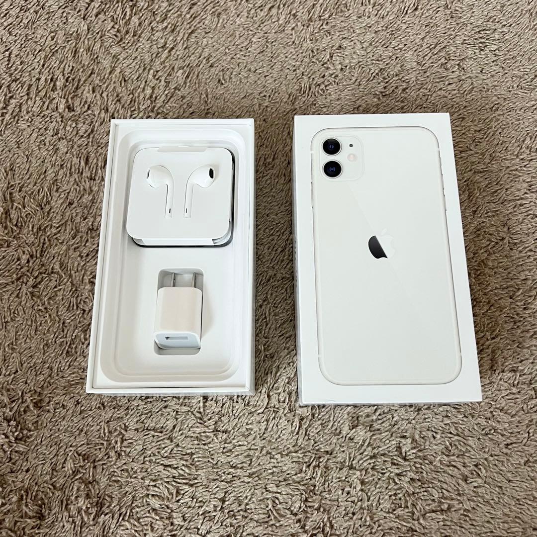 Apple iPhone 11 本体 イヤフォン,充電器付き