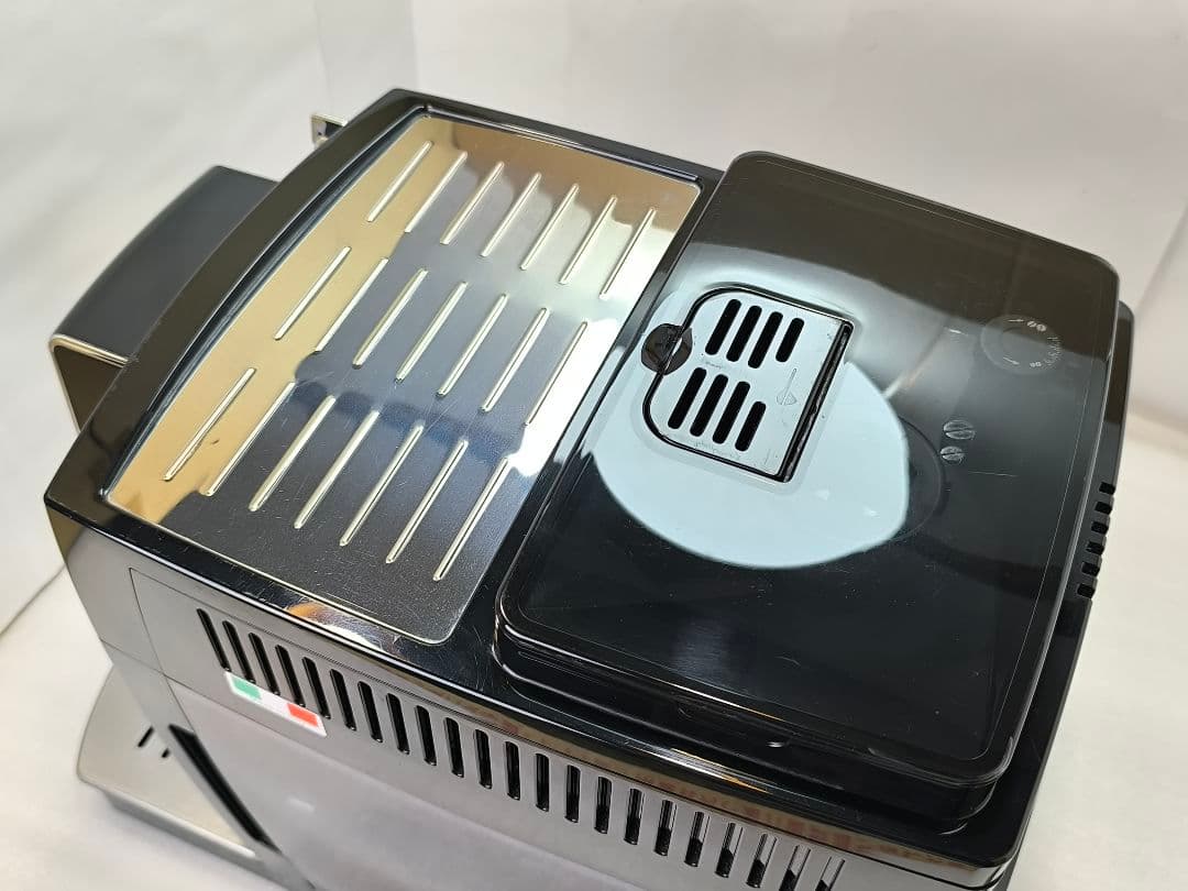 デロンギマグニフィカS コンパクト全自動コーヒーマシン ECAM23120B 3