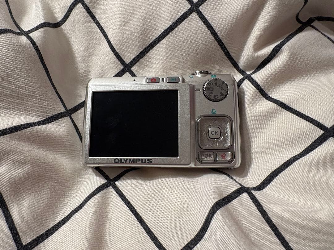 [美品] 動作確認済み OLYMPUS FE-240 デジタルカメラ