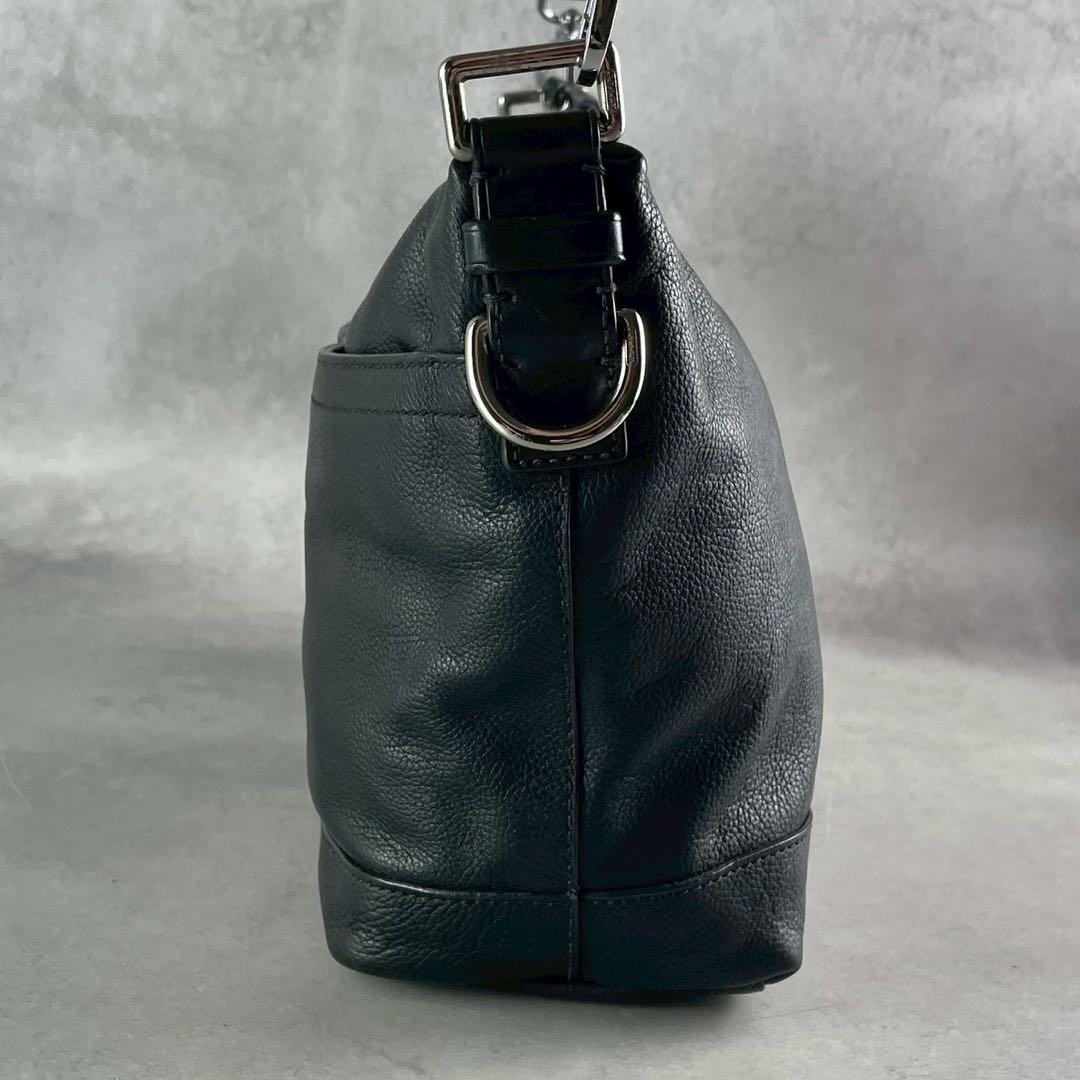 極美品✨コーチ ショルダーバッグ オールレザー 肩掛け 斜め掛け ロゴ型押し 黒