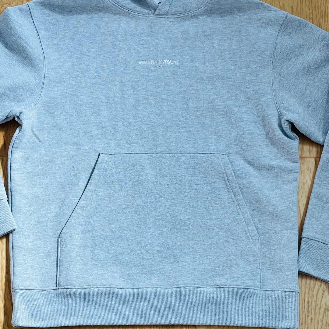 で*ひ様 【新品・未使用】メゾンキツネ　グレーパーカー　Ｌサイズ