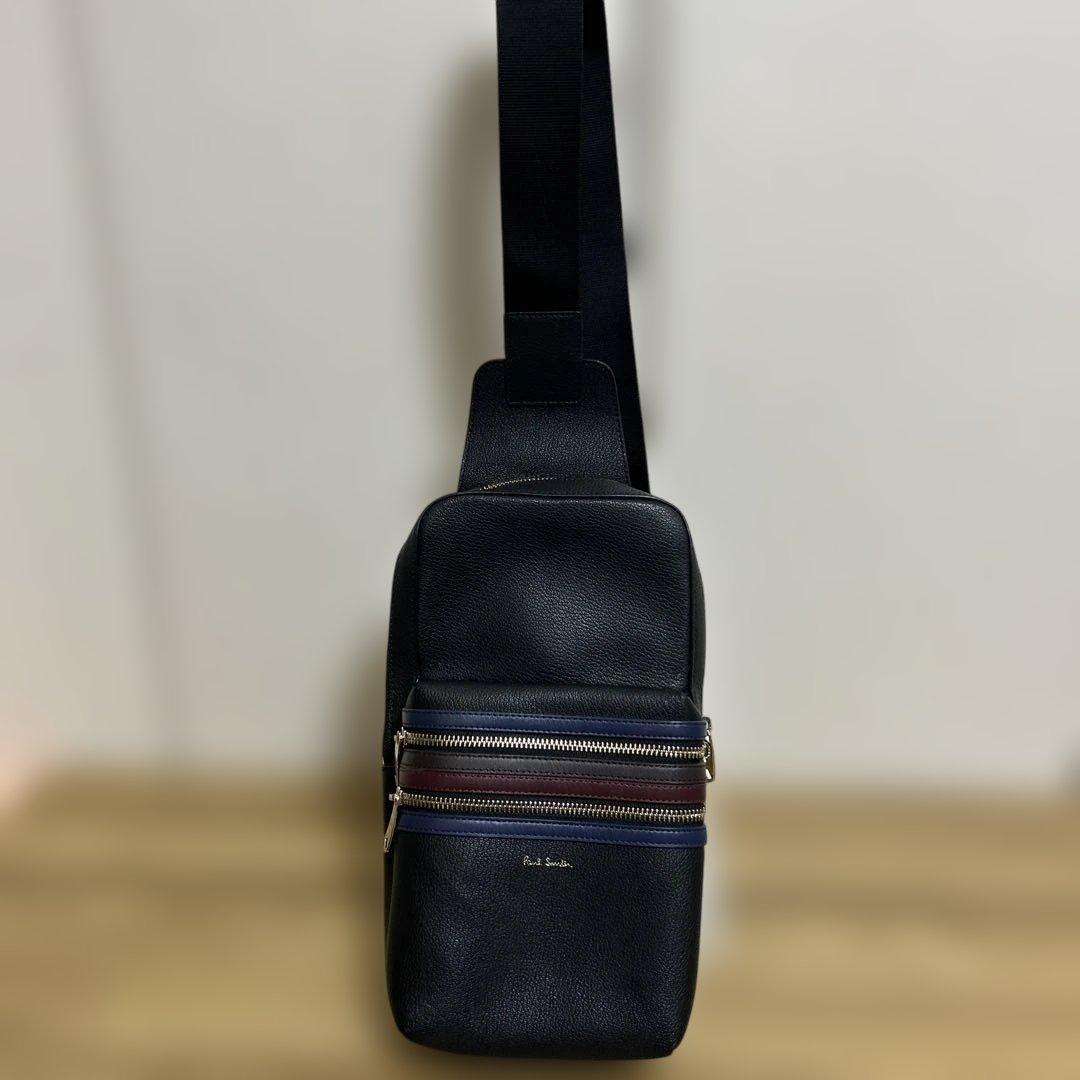 【極美品】ポールスミス　ボディバック