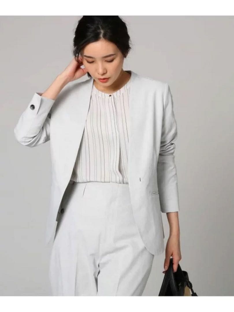 美品✨クリーニング済【UNTITLED】アンタイトル　大きいサイズ　パンツスーツ