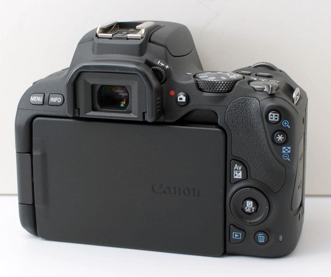 専用！Canon EOS kiss X9★X7後継機★Wi-Fi内蔵★高速AF