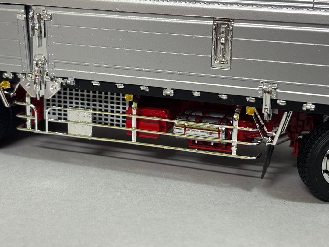 週末限定値下げ！1/32デコトラプラモデル スーパーグレート4軸低床冷凍ウイング