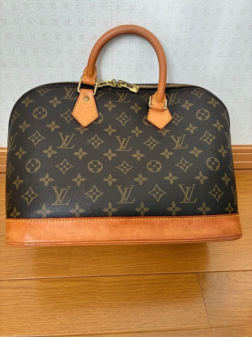 ルイ・ヴィトン　アルマ　モノグラム　ハンドバッグ
