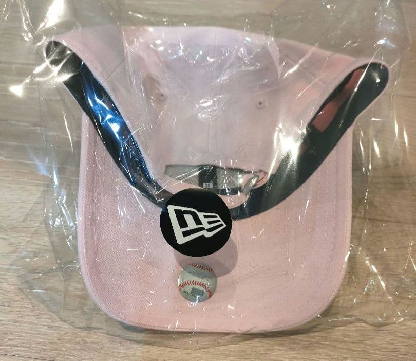 【完売・新品袋付】ニューエラ9FORTY ヤンキース ラインストーン ピンク