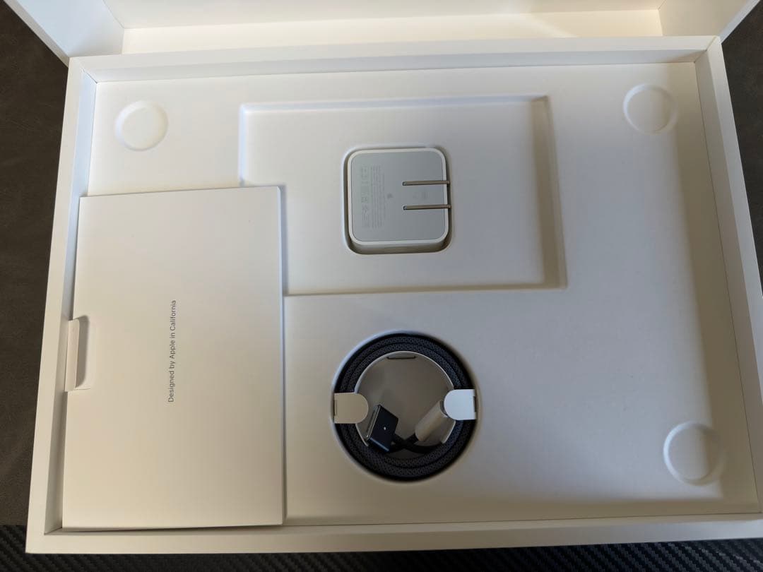 MacBookAir M3 13インチ ミッドナイト512GB 16GB