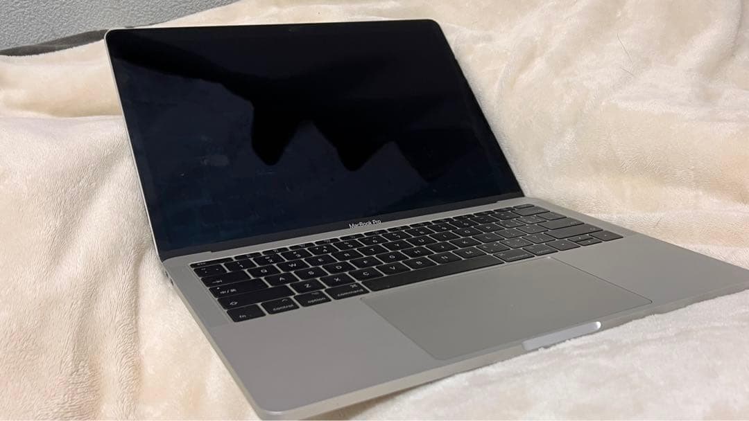 【動作良好・格安出品】MacBook Pro 13インチ（バッテリー劣化）
