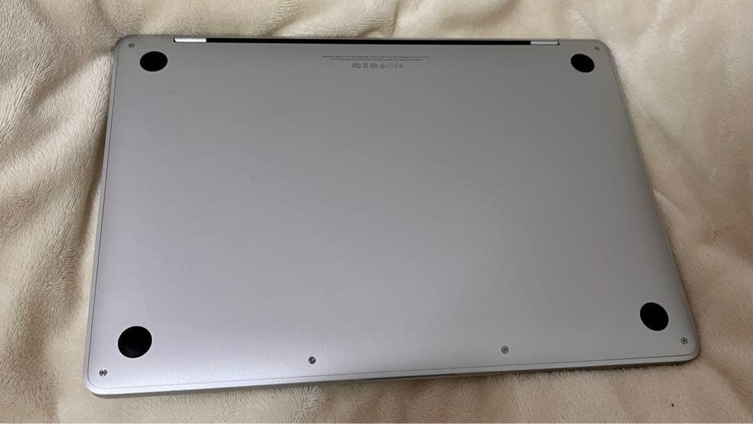 【動作良好・格安出品】MacBook Pro 13インチ（バッテリー劣化）