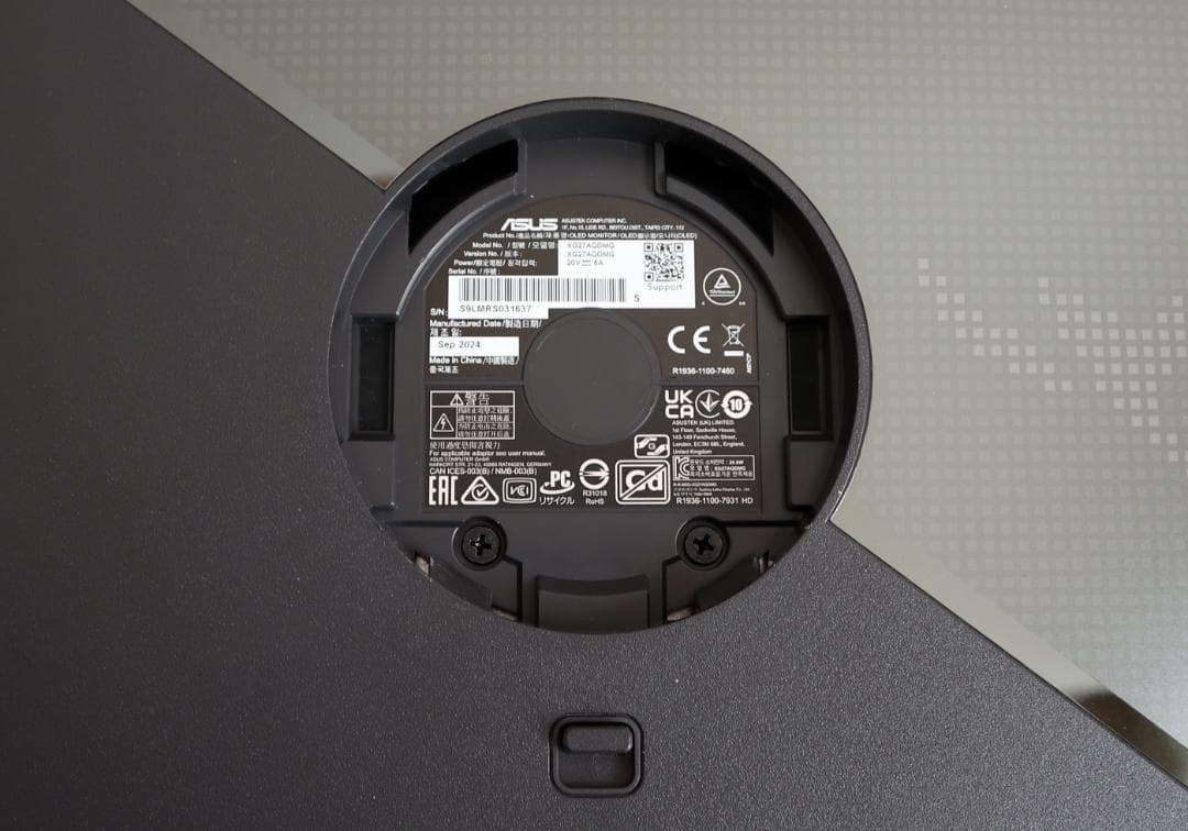 Sazuke　ASUS ROG Strix OLED 27inch