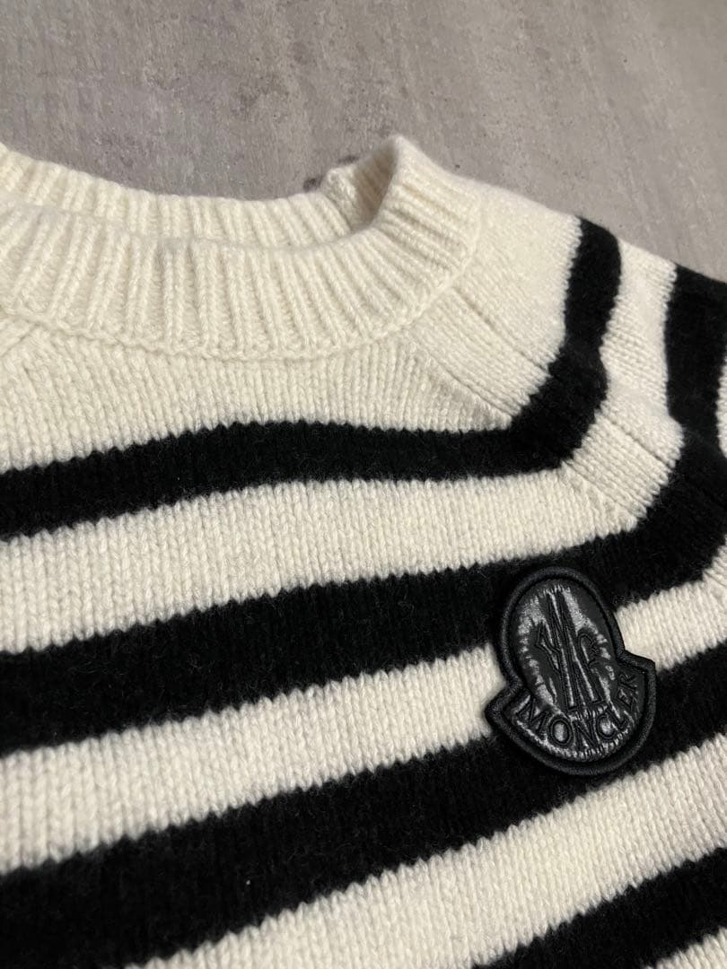 Moncler モンクレール　胸のワッペンが素敵なボーダーニット
