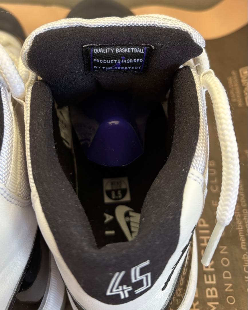 NIKE AIR JORDAN11　ナイキ　スニーカー　ジョーダン11