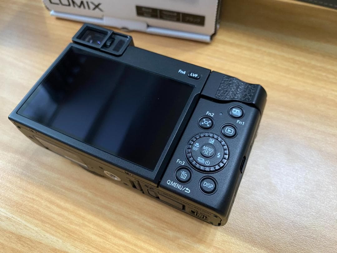【極美品】パナソニック Panasonic LUMIX DC-TZ95D 4K
