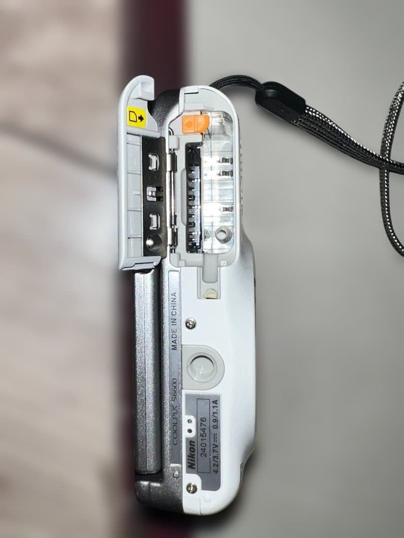 Nikon COOLPIX S6600 ホワイト 12倍ズーム