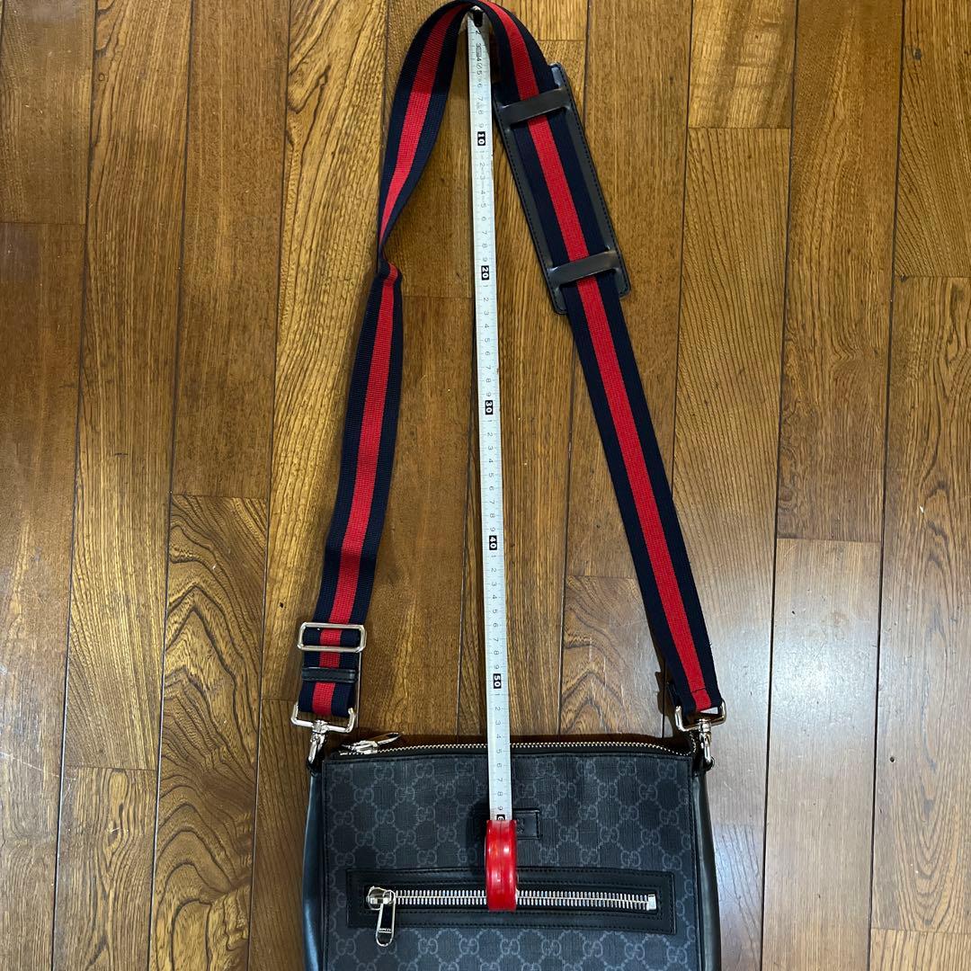 Gucci GGパターンブラック メッセンジャーバッグ
