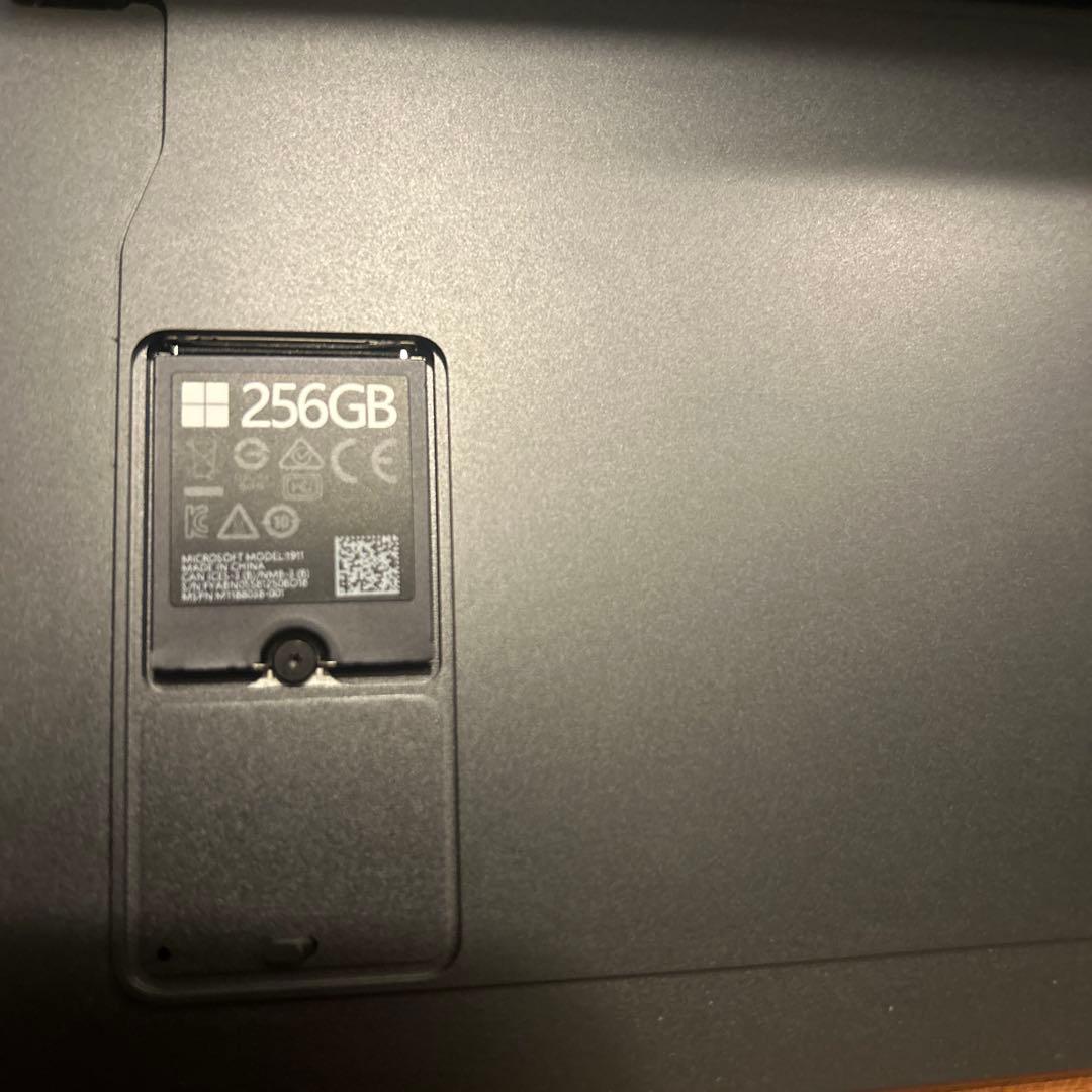 【Microsoft】Surface Pro8 / 256GB