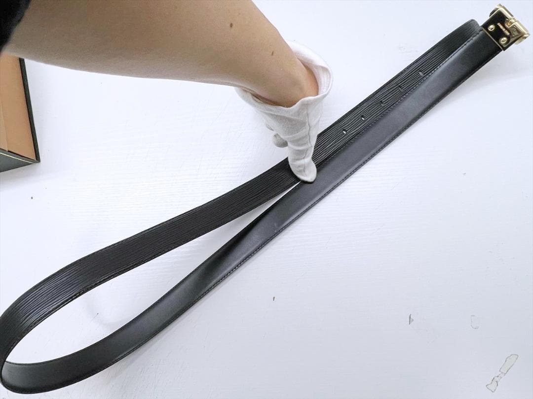 未使用保管 ルイヴィトン エピ サンチュールクラシック ベルト 110