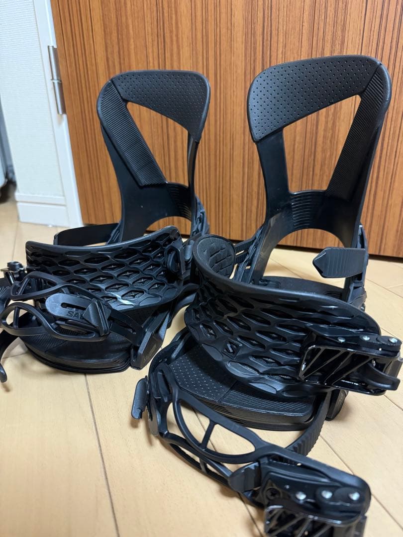 SALOMON HOLOGRAM ビンディング Mサイズ