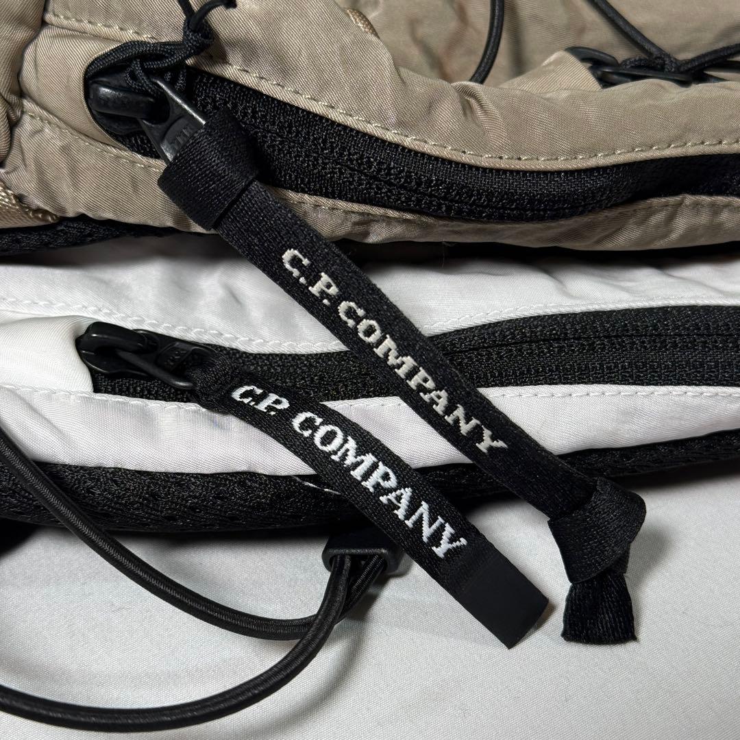 【定価3.7万】C.P.Company ボディ ショルダー バッグ ホワイト