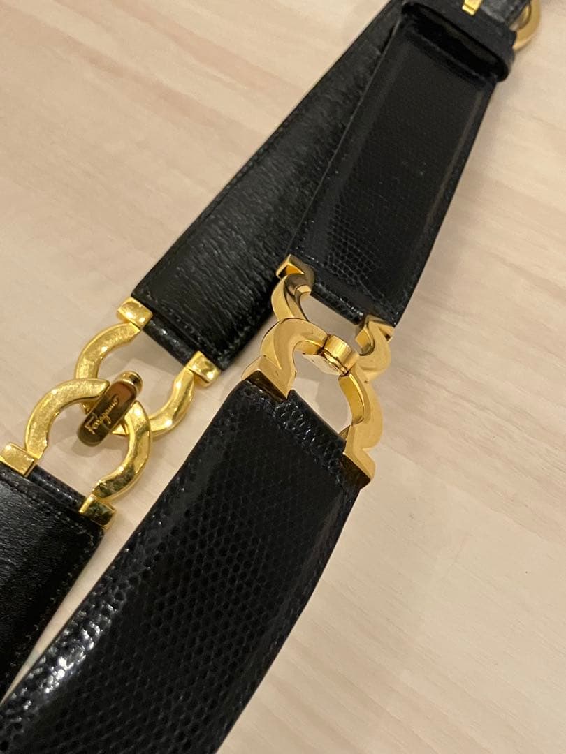 美品　サルヴァトーレ フェラガモ　ダブルガンチーニ　ベルト　リザード　ネイビー