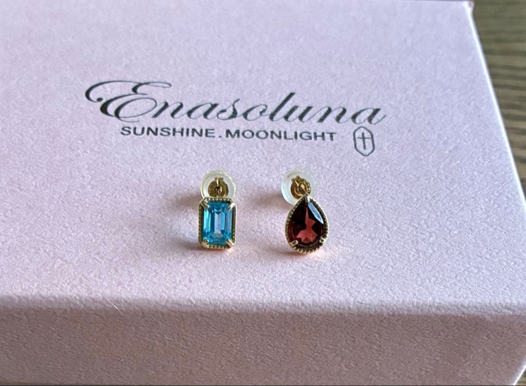 エナソルーナ　ファンシードロップ　ピアス　2個